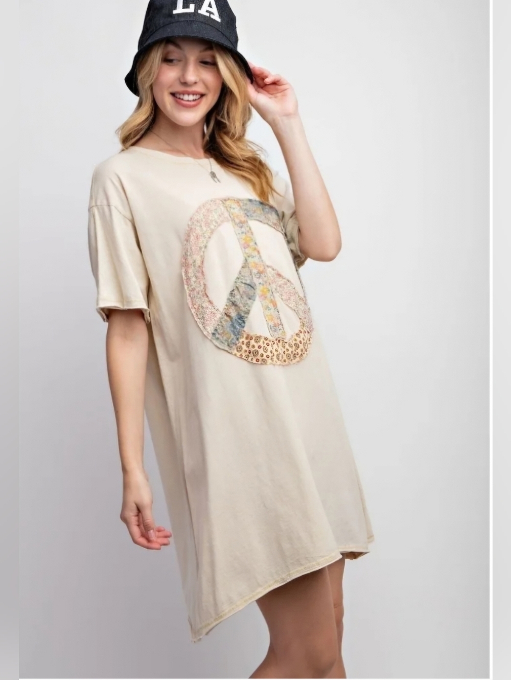 easel Cream Ribbed-Neck Tee - Picture 3 of 12